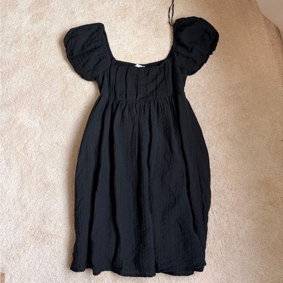 Dresses & Skirts - Black Puff Sleeve Square Neck Dress